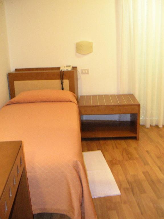Hotel Escorial Cervia Quarto foto